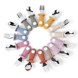 Tazas Platos Utensilios Cuchara para bebé Juego de utensilios Entrenamiento de silicona Cuchara suave flexible Cuchara de gel para alimentos auxiliar Bebé Aprende a comer Vajilla para niños 231006