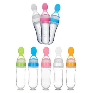 Cups Dishes Utensils Squeezing Feeding Bottle Silicone Newborn Baby Training Rice Spoon Infant Cereal Food Supplement Feeder Safe Tableware Tools P230314