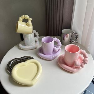 Kopjes Schoteltjes 2023 Creatieve Hartvormige 3D Koffiekopje Keramiek Mokken Ontbijt Water Fles Cadeau Voor Liefhebbers