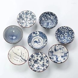Tasses Saucers 6pcs / Set Set Blue and White Porcelain Tea tasse tasse en céramique chinois rétro Gaiwan Creative Cadeaux aléatoire