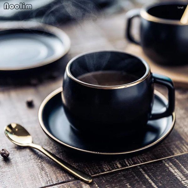 Tazas, platillos, Taza de Café de Cerámica y platillo, juego de té de porcelana pigmentada negra con cuchara de acero inoxidable