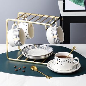 Cups Saucers keramische koffiekopje set en met gouden lepel 150 ml Porcaliaanse middag-tea feestdrinkware