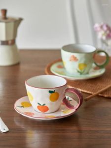 Cumas de tazas Ceramicé de café Cerámico Conjunto de fruta floral impresa estilo nórdico estilo nórdico 240 ml de té de té compraware de bebidas