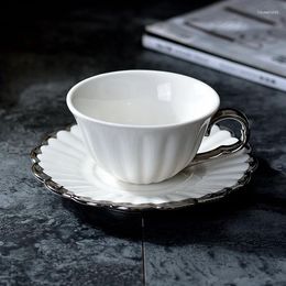 Cups Saucers keramische witte luxe koffiekopje met bord Noordse milieuvriendelijke reis creatieve tazas desayuno espresso