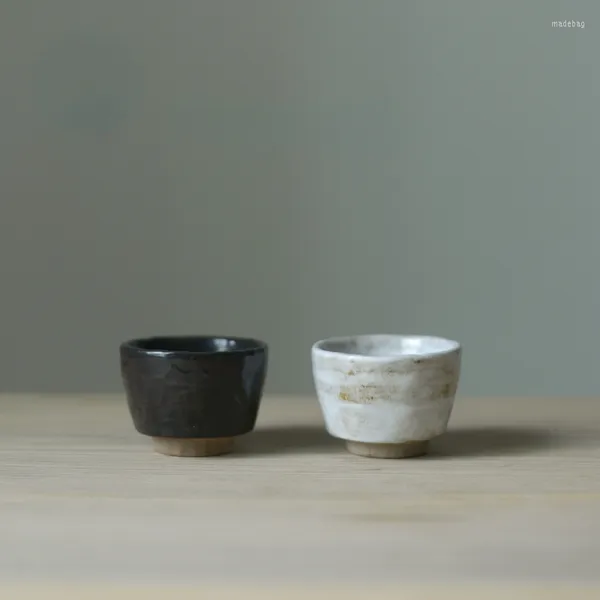 Tazas platillos hechos a mano chinos Stoare TeaCup accesorios de juego de té para el hogar pequeña taza bonita cerámica japonesa 80ml