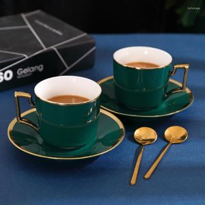 Cups Saucers Creative Ceramic en ingesteld met Roerende koffielepel keukengerei Cup Shop service Turkse keuken