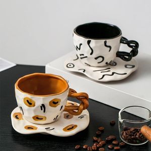 Tasses et soucoupes créatives en céramique, tasse à café et plat de haute beauté, cadeau à main, tasse dessinée pour le petit déjeuner, le thé de l'après-midi, Dim Sum