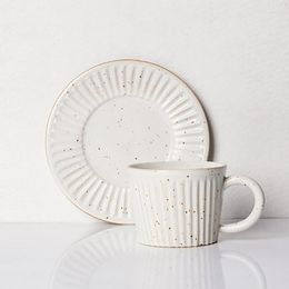 Kopjes schotels creatieve koffiekop met schotel eenvoudig ontwerp modern drankje ontbijt wit tazza colazione drinkware