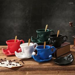Cups Saucers Creative Face Design Ceramics Coffee Cup en Saucer Set Milk Tea Office Water Mokken paar kussen mug friend cadeau porselein