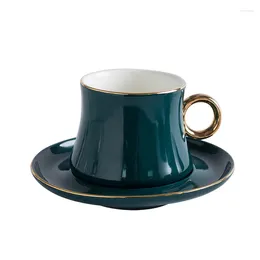 Tasses Saucers Creative Porcelain Coffee tasse de café avec manche de thé moderne thé moderne Européen High Copo Com Canudo and Saucer OO50CS