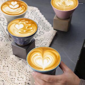 Kopjes schotels creatieve retro keramische koffiekopje ruw aardewerk thee Japanse stijl latte trekkracht bloemen porseleinen mok met schotel