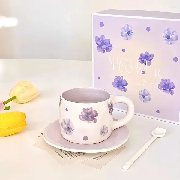 Tazas y platillos Juego de Taza de Café de Cerámica y platillo estilo Ins violeta creativo sentido Premium caja de regalo de té de la tarde pintada a mano recuerdo