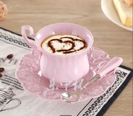 Tasses Saucers Elegant Rose Coffee tasse cuillère Set Europe Princesse en céramique TEA 180 ML TOP PORCELAINE TEACUP CAFE DU TEAT TIÈRE