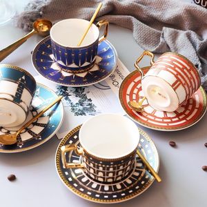 Cups schotels Engelse vintage koffiekopje set keramische luxe kunst creatieve thee eco vriendelijk Koffie Kopjes Breakfast Utensils EI50BD