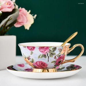 Cups schotels Europa Noble Coffee Cup Saucer Set Afternoon Tea Elegant zwart keramische mok huishoudelijk feest drinkware cadeau