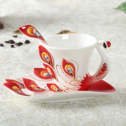 Cups Saucers European Style Ceramic Coffee Cup Creative Bone China 3D Email kleuren Porseleinen thee met schotel en lepel Set Drinkware