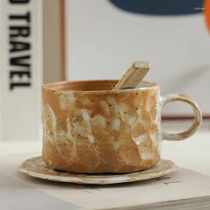 Tasses Saucers Tasse de café vintage européen esthétique en céramique petit-déjeuner voyage Création tasse ensemble art 280 ml de porcelaine expresso