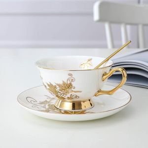 Cups Saucers Exquise Coffee Cup Set Ceramic English Afternoon Tea Bot China Gold Flower European Style Juego de Tazas Cafe