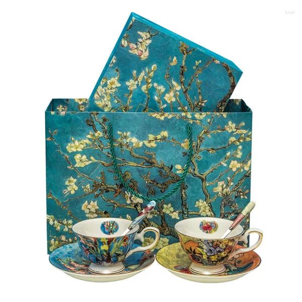 Tazas de tazas Gogh Pintura Diseño de hueso fino 2 PCS Café y colocación de tazas de té de cerámica