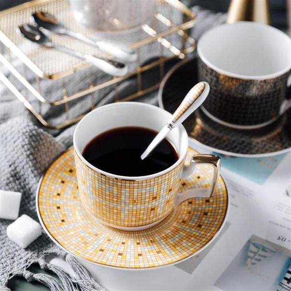 Tazas y platillos, juego de taza y platillo de café de cerámica dorada, taza de porcelana, diseño de mosaico de porcelana de hueso, juegos dorados 281k