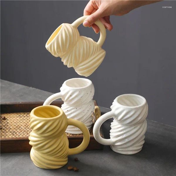 Tasses soucoupes belle tasse à virgule flottante créative personnalisée tendance mode tasse en céramique grande capacité Niche Design eau