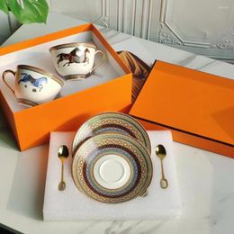 Tasses soucoupes cheval service à café tasse en céramique porcelaine service à thé cadeau de luxe en porcelaine décoration de mariage verres
