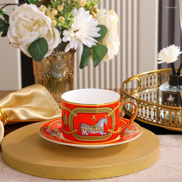 Tazas, platillos, juegos de tazas de café de lujo, Euro Royal Court Bone China, tazas con mango dorado, juego de fiesta de té de la tarde con cuchara, caja de regalo, vajilla