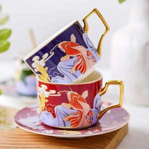 Tasses Saucers Luxury Tea Ensemble d'os Chine Coffee Golden Handden Golden Porcelain Party Parto Espresso Tasses associées à des cuillères