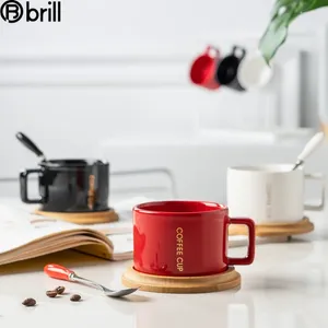 Kopjes schotels minimalistische keramische koffiemok met lepel kantoor afternoon tea beker en schotel set Juego de Tazas Cafe Modern