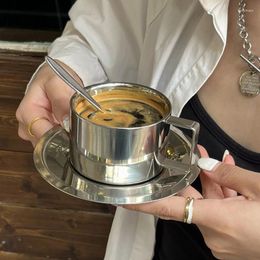 Tasses soucoupes Niche Ins Style en acier inoxydable café américain Latte tasse et assiette ensemble rétro exquis après-midi thé cuisine Drinkware