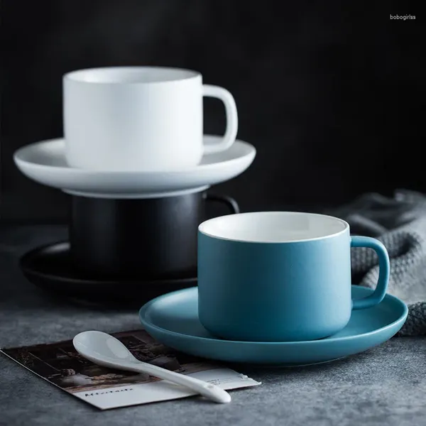 Tasses Saucers Nordic Ceramic Matte Coffee tasse avec soucoupe Set Fleur de ménage après-midi tasse de thé Créative Milk Simple Milk Office Drinkware