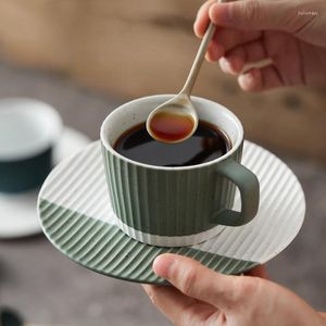 Tasses soucoupes Design nordique tasse à café soucoupe ensemble en céramique luxe créativité bureau minimaliste maison Kubek tasses mignon