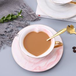 Kopjes schotels Noordse luxe koffiekopje en schotel set keramische moderne kunst hoogwaardige ontbijt thuis platillo de taza mug cute