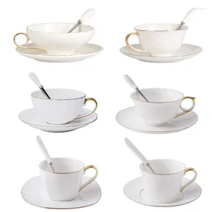 Tasses Saucers minimalisme nordique minimalisme massif en céramique blanc tasse de café et de soucoupe en or fleur de bord d'or simple porcelaine
