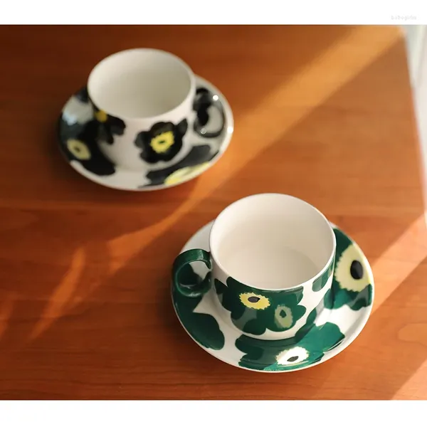 Tasses Saucers Nordic Vintage Coffee Cake and Saucer Set Ceramic Creative Luxury Breakfast High Quality Platillo de Taza Mug Cutecup