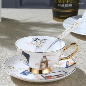 Cups Saucers Porselein Bone China Coffee Cup en Saucer Luxury Vintage Ceramics Tea Sets Modern Cafe Kitchen Gereed Iced