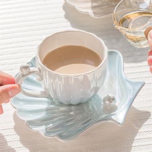 Tasses soucoupes été créatif coquille tasse à café et soucoupe ensemble luxe tasse en céramique porcelaine thé cadeau café fête verres 220 ml