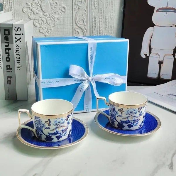 Tazas platillos w plato de taza de café de porcelana de huesos con techo de té de té europeo