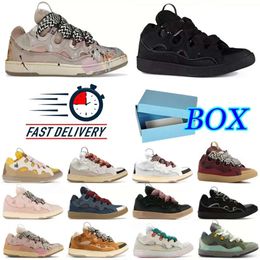 Curb Luxury Leather Sneakers Designer Chaussures Pour Hommes Femmes Extraordinaire Casual Sneaker Paris Calfskin Caoutchouc Platformsole Hommes Formateurs R8M5 #