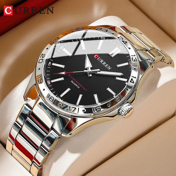 Curren Watches for Men Quartz Classic Business Wristwatch avec des mains lumineuses horloge monnaie en acier inoxydable masculin 240422