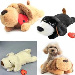 Toy de perro Cortin Toy lindo cachorro peluche juguete cómodo ayuda de entrenamiento de comportamiento juguete latido latido como una muñeca de felpa para perros inteligentes jugar 240119