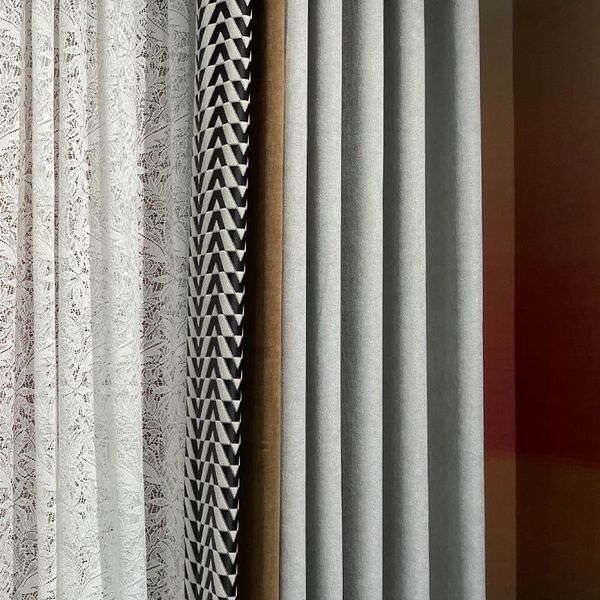 Cortinas personalizadas Geometría nórdica moderna Chenille Empalme Gris Jacquard Textura de encaje Dormitorio Blackout Tulle Yarn M1224