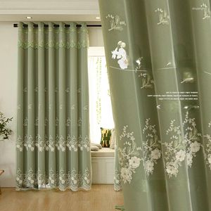 Rideau de luxe européen rideaux de broderies en relief pour le salon en tissu magnifique classique et ombrage intégré en tulle