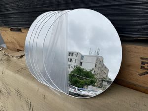 Rideaux 1.5mm Sier acrylique miroir rond plateau sans verre sans danger pour la décoration intérieure, pièce maîtresse de bougie de table de mariage, fond photographique
