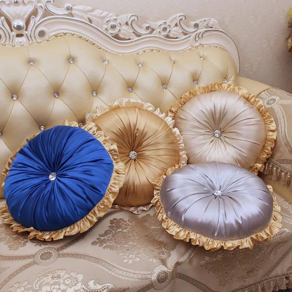 Coussin / oreiller décoratif en dentelle élégante luxe européen épais satin jet coussin rond tissu roue plissée à la main