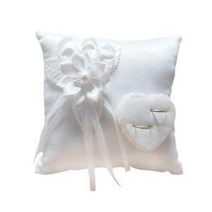 Cojín / almohada decorativa Boda Romántico Elegante Anillo de flores cuadrado blanco Camelia Cojín en forma de corazón Suministros de matrimonio Interior al aire libre W