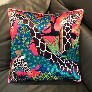 Coussin décoratif oreiller marque design trois girafes soie coussin mode taie d'oreiller canapé chaise voiture lombaire oreiller housse de coussin coussin arrière 230831