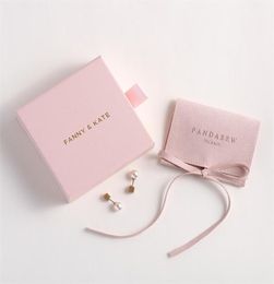 Negocio personalizado Bolsas de joyería de joyas de joyería de empaquetado de papel de lujo para orejas de anillo de collar Chic 2103319508525