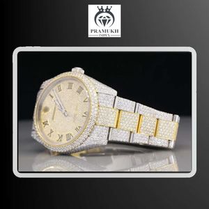 Montre-bracelet analogique cloutée en acier inoxydable, conception personnalisée et luxueuse, style Hip Hop, clarté VVS, diamant Moissanite complet