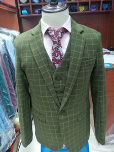 Custom Designe Vert Plaid Groom Tuxedos Notch Lapel Groomsmen Hommes Robe De Mariée De Mode Homme Veste Blazer Costume (Veste + Pantalon + Gilet + Cravate) 1075